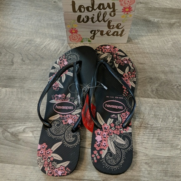 Sale🎉New! Havaianas Floral Print Flip Flops - Picture 2 of 6